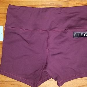 Fleo medium fig NWT